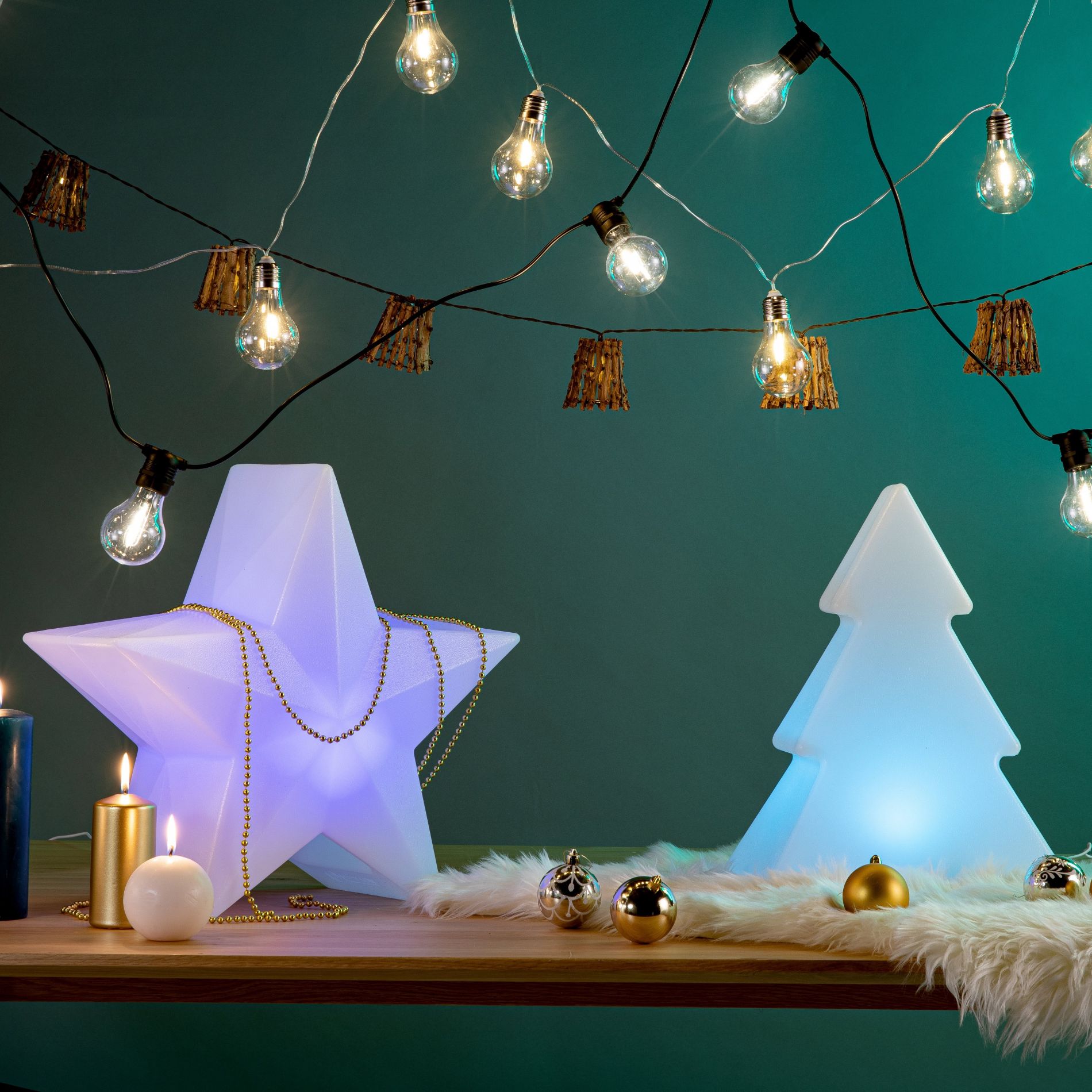 Sapin de Noël lumineux design, Sapin lumineux moderne Coloris Lumière  uniquement Blanche Dimensions 38 x 26 x H.50 cm