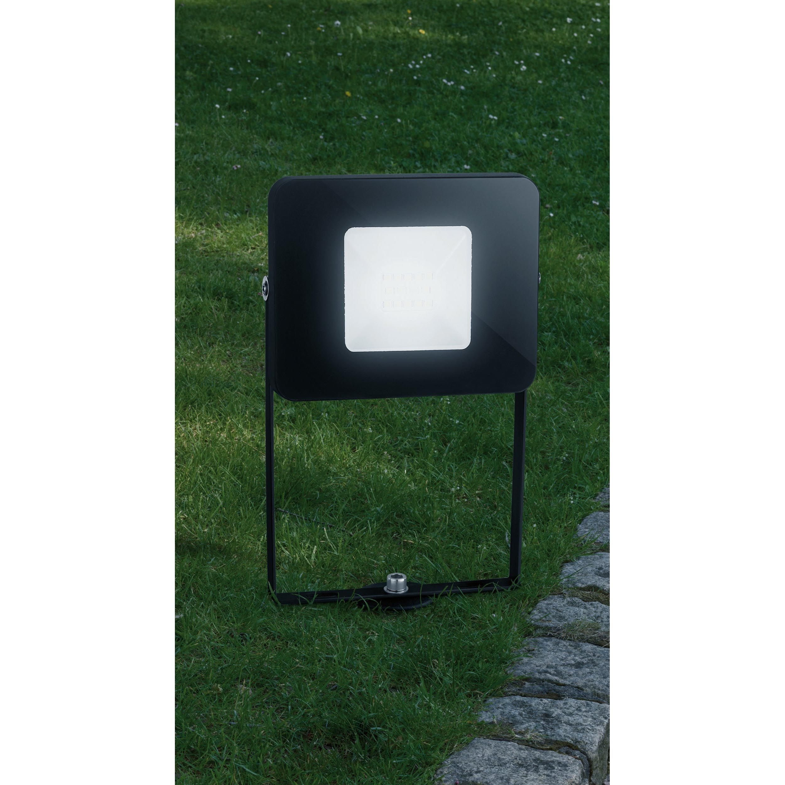 Spot à piquer extérieur métal noir FAEDO 4 H31CM LED INT 10W