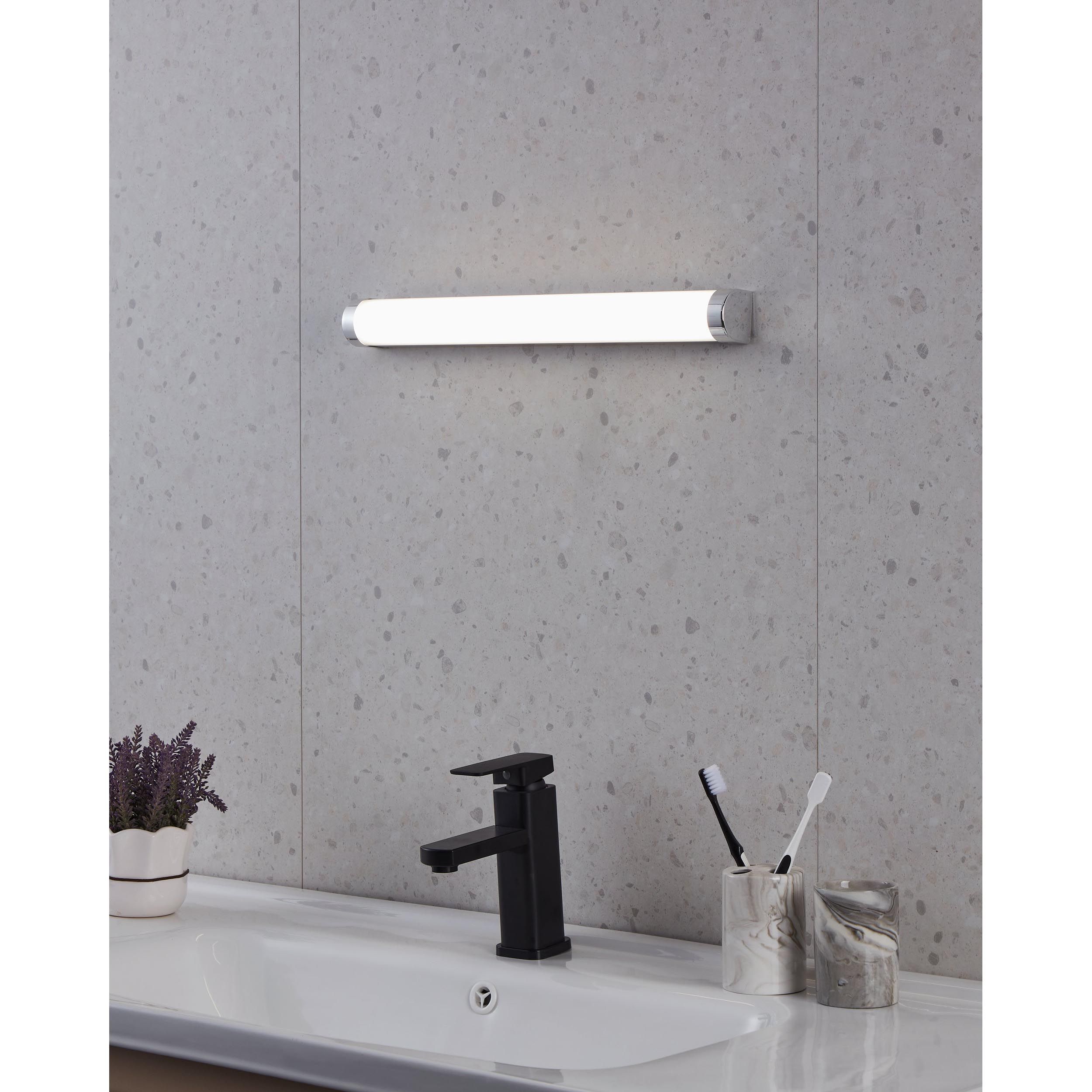 Applique murale plastique argenté TRAGACETE 1 LED INT 1X7,5W